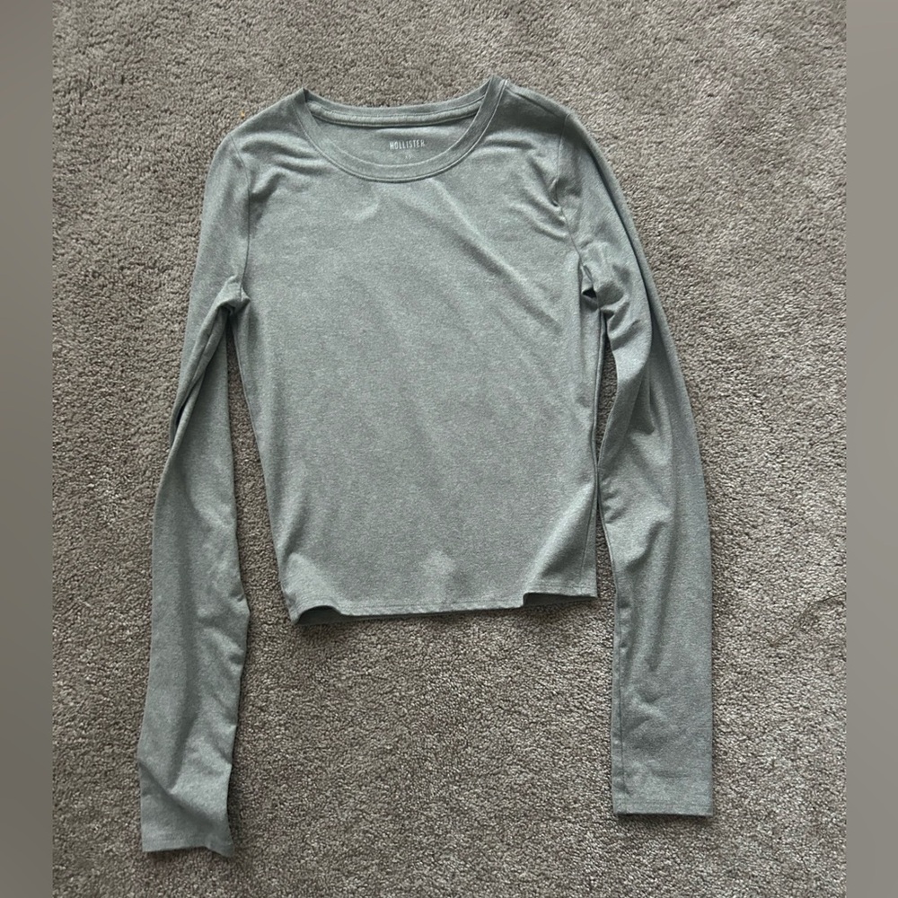 New Women’s Hollister Gray Long Sleeve Top/Tee Size XS